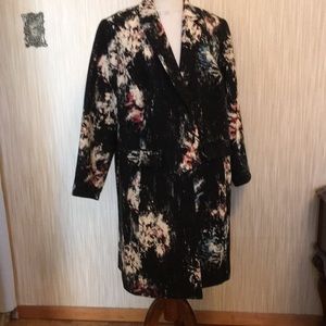 Ladies light coat/ jacket.